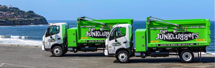 Big Green Box Junkluggers Luggers Of Wilminton Bgb Moving equipment